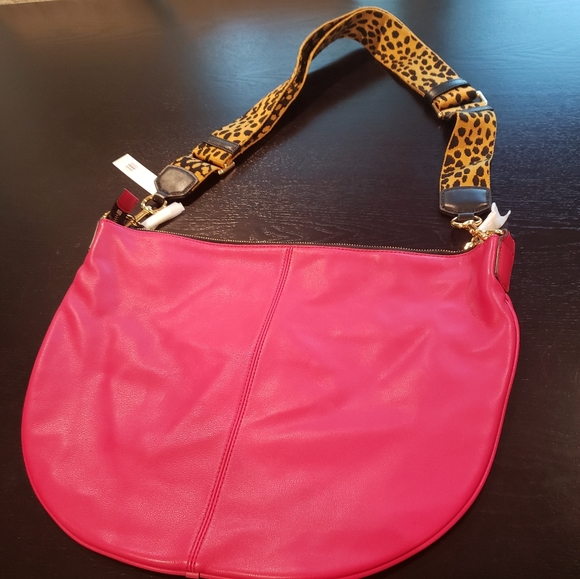 NWT! MARC JACOBS MESSENGER BAG - Picture 2 of 3